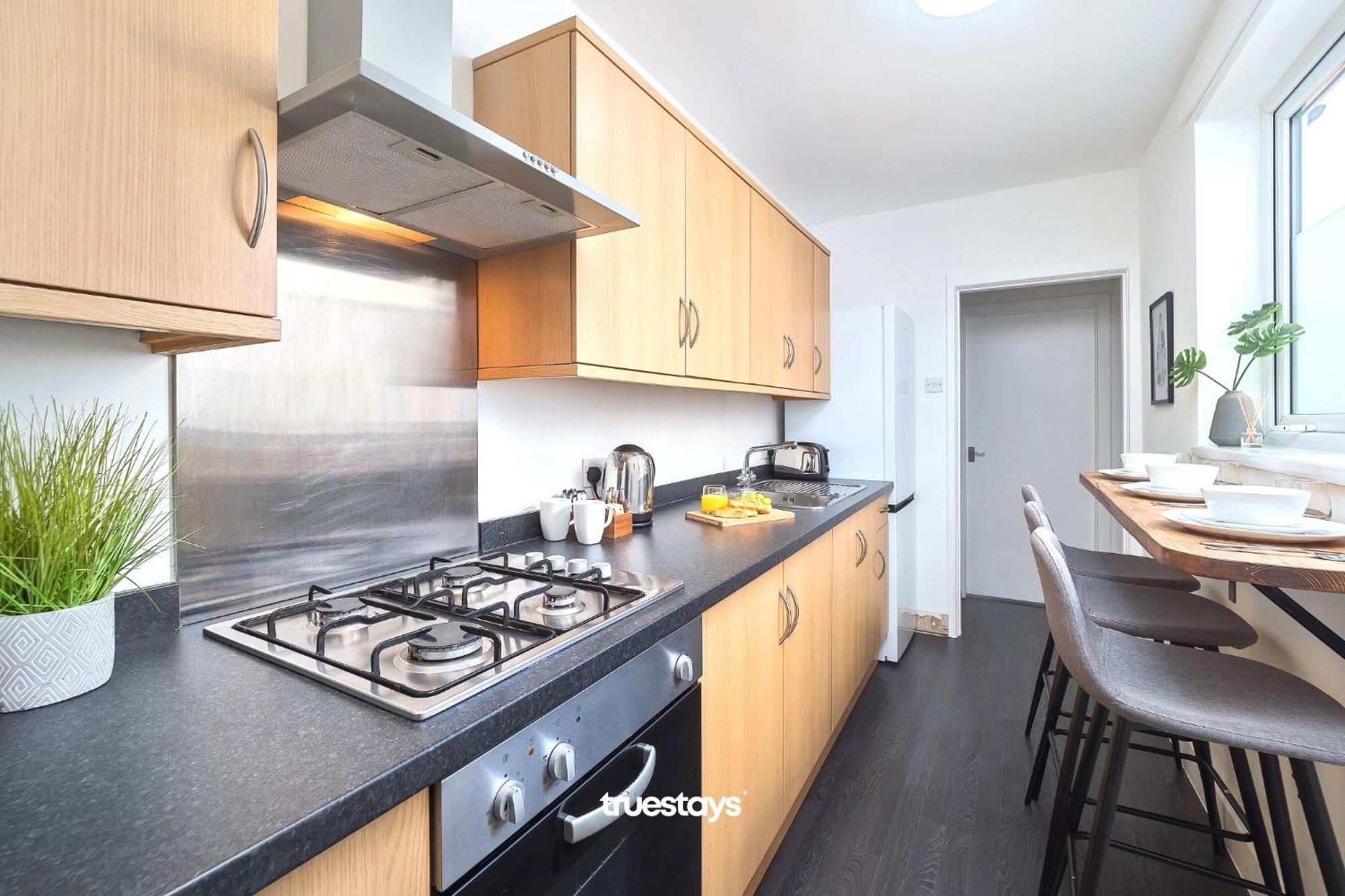 Penkhull House By Truestays - 4 Bedroom House In Stoke-On-Trent Extérieur photo