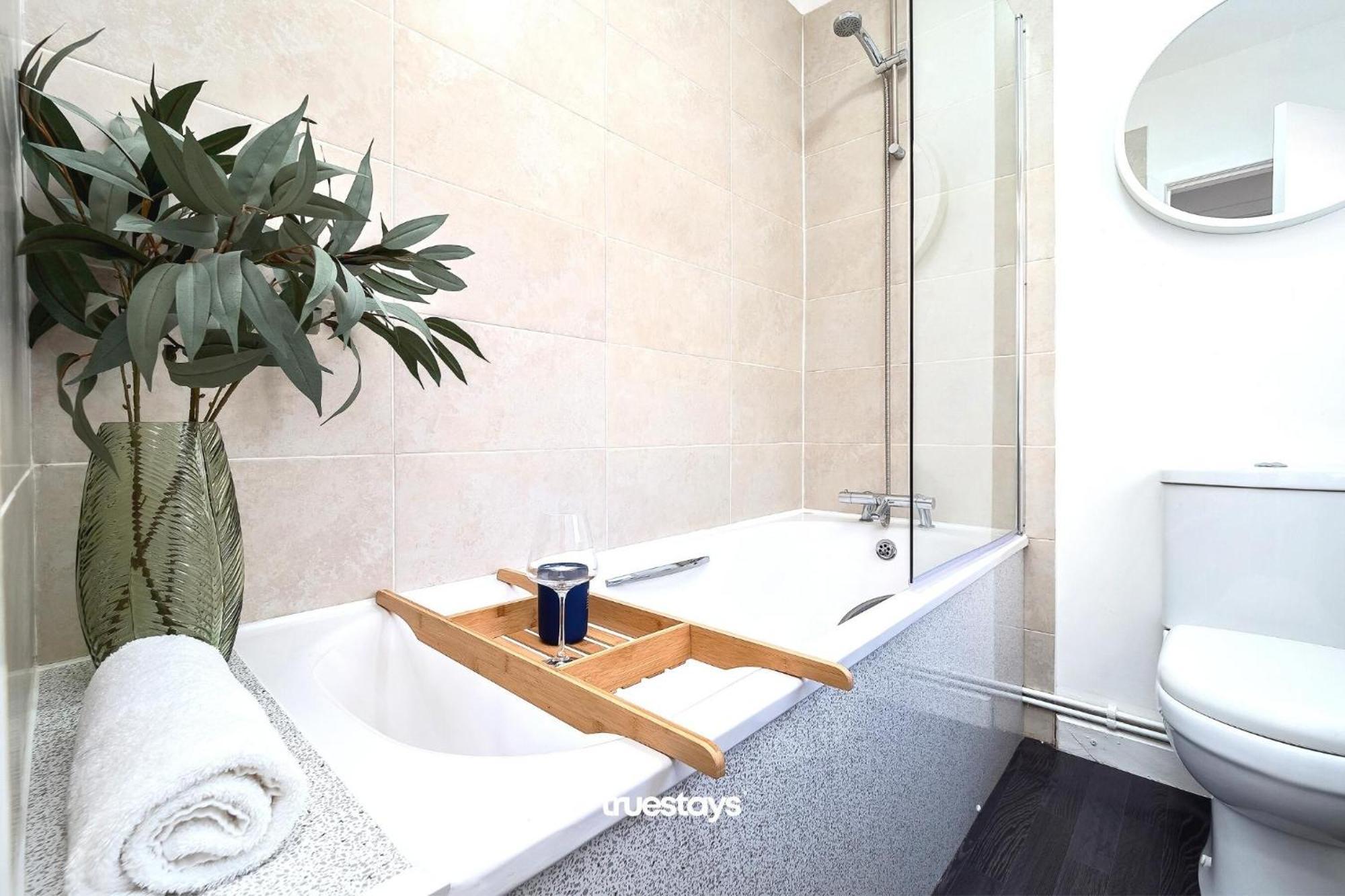 Penkhull House By Truestays - 4 Bedroom House In Stoke-On-Trent Extérieur photo