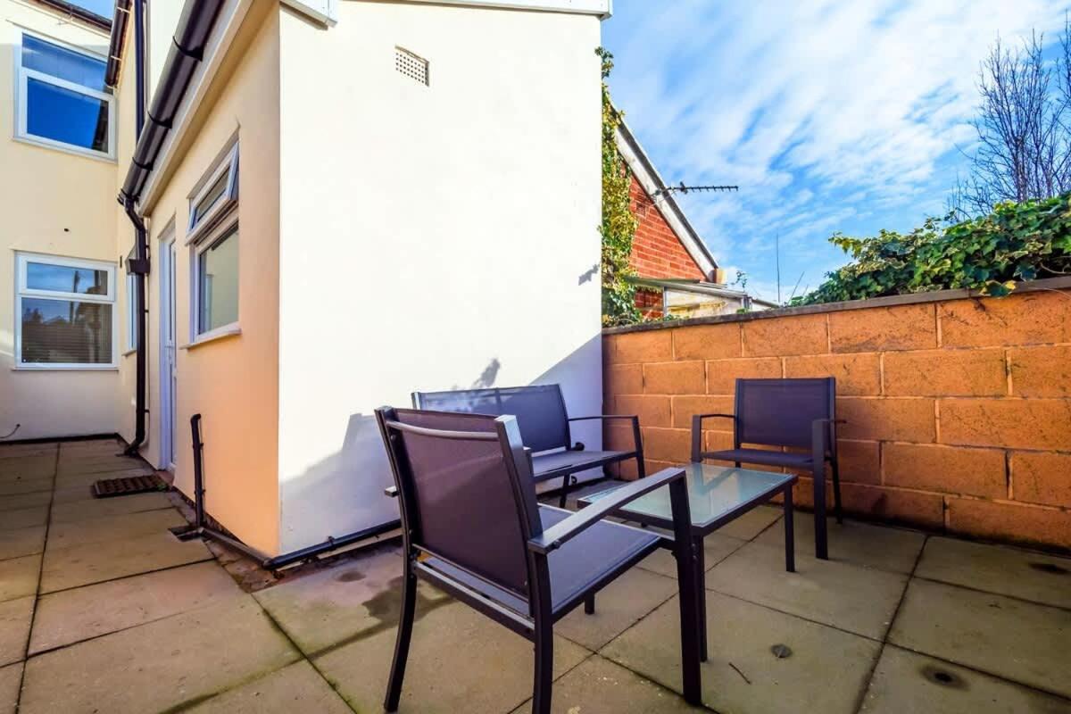 Penkhull House By Truestays - 4 Bedroom House In Stoke-On-Trent Extérieur photo