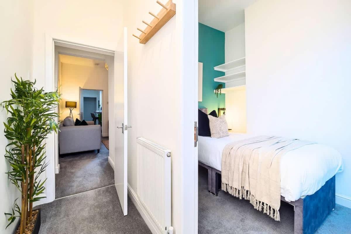 Penkhull House By Truestays - 4 Bedroom House In Stoke-On-Trent Extérieur photo